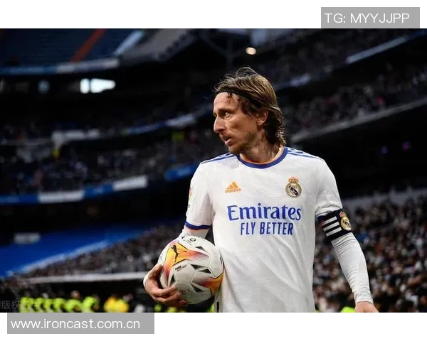 莫德里奇在40岁时成就超越德布劳内的辉煌表现